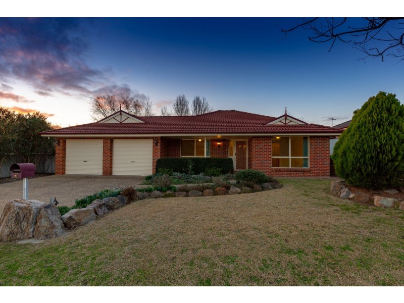 34 Norman Way, Thurgoona NSW 2640