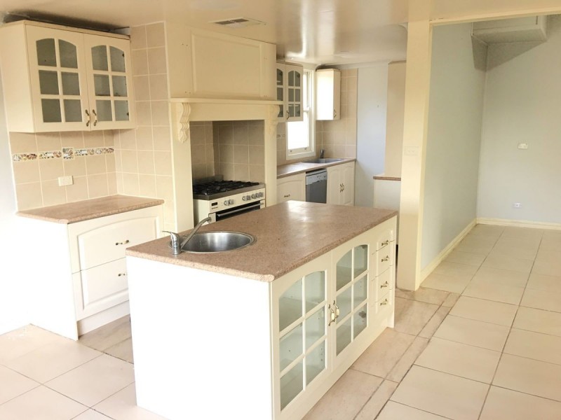 15 Sladen Street, Henty NSW 2658