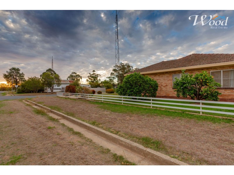 25 Second Ave, Henty NSW 2658