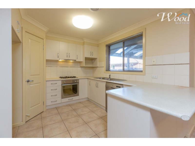 4 Guthega Court, Thurgoona NSW 2640