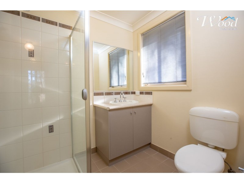 4 Guthega Court, Thurgoona NSW 2640