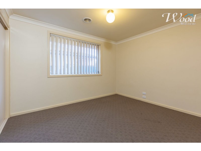 4 Guthega Court, Thurgoona NSW 2640