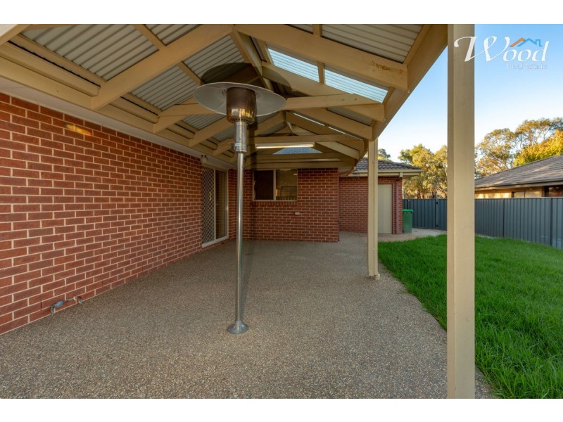 4 Guthega Court, Thurgoona NSW 2640