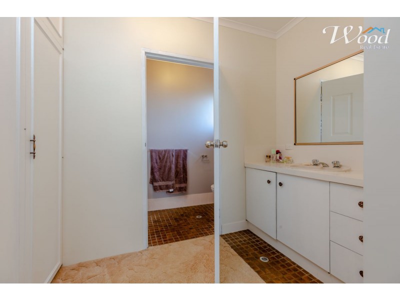 1449 Burrows Rd, Hamilton Valley NSW 2641