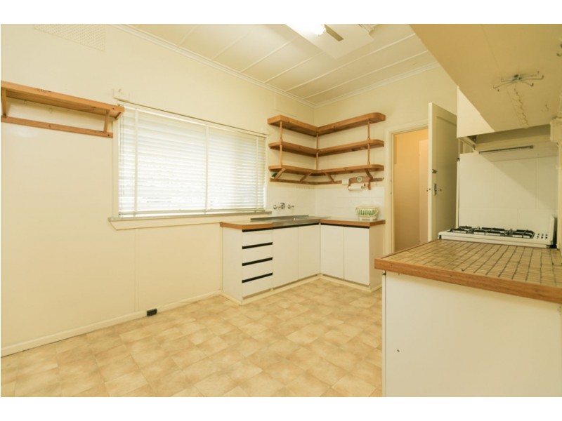 431 Bownds St, Lavington NSW 2641