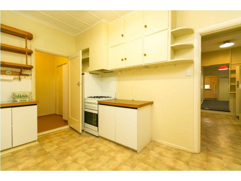431 Bownds St, Lavington NSW 2641