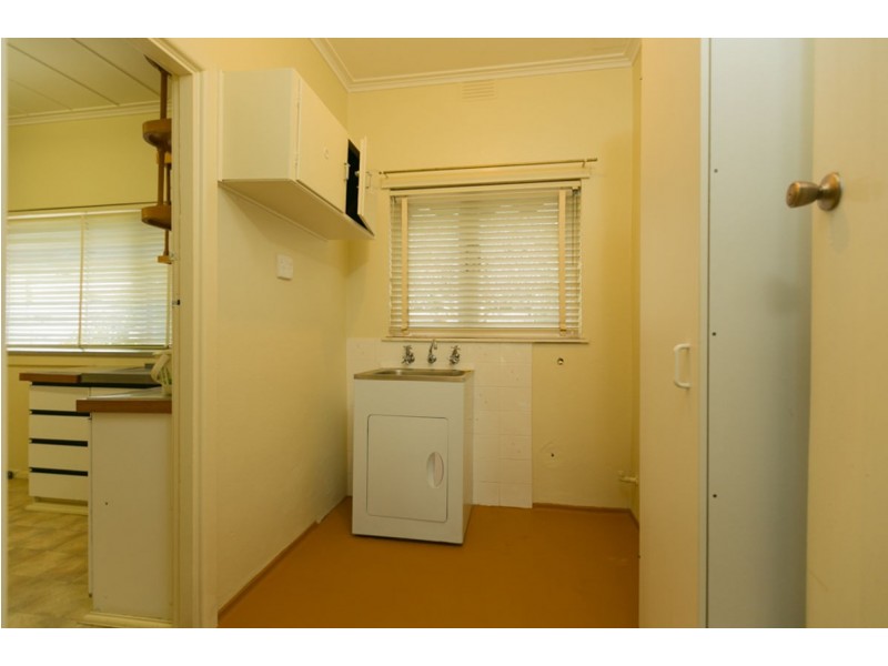 431 Bownds St, Lavington NSW 2641