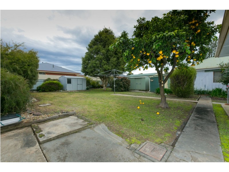 431 Bownds St, Lavington NSW 2641