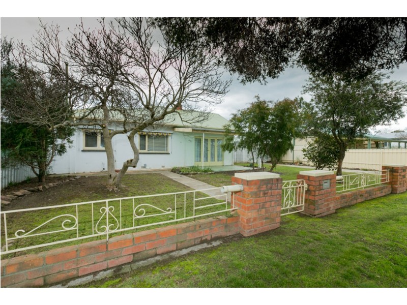 431 Bownds St, Lavington NSW 2641