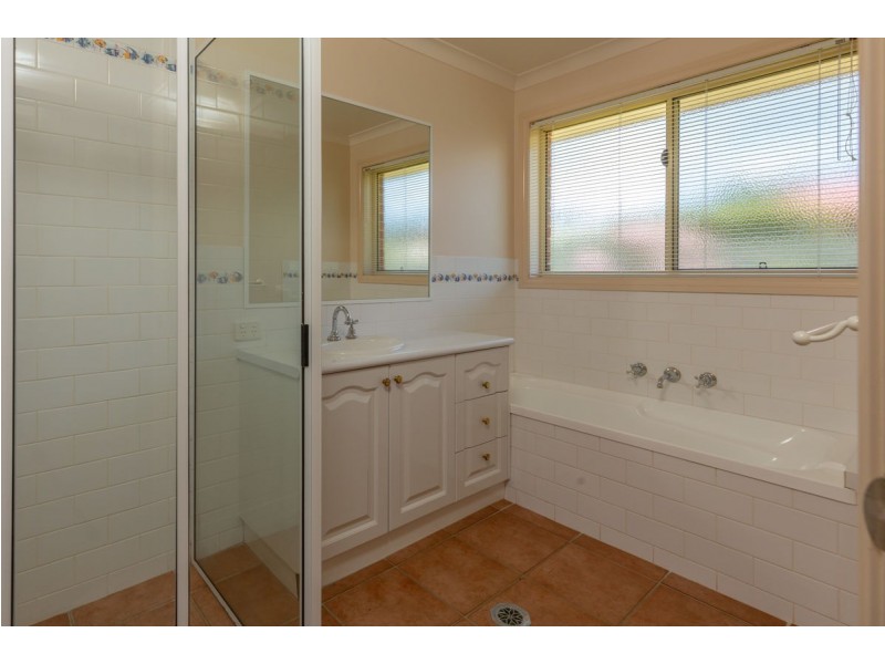 21 The Dale, Thurgoona NSW 2640