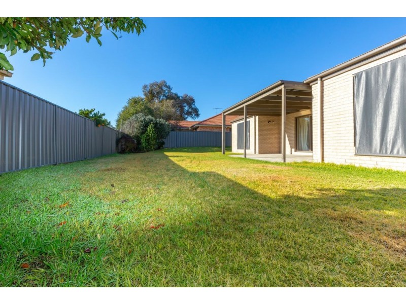 104 Hotham Circuit, Thurgoona NSW 2640