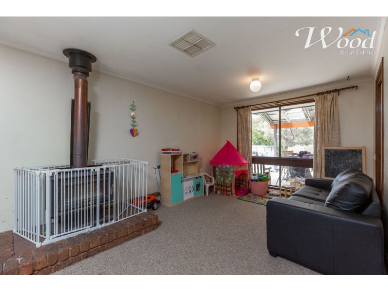 562 Iluka Crescent, Lavington NSW 2641