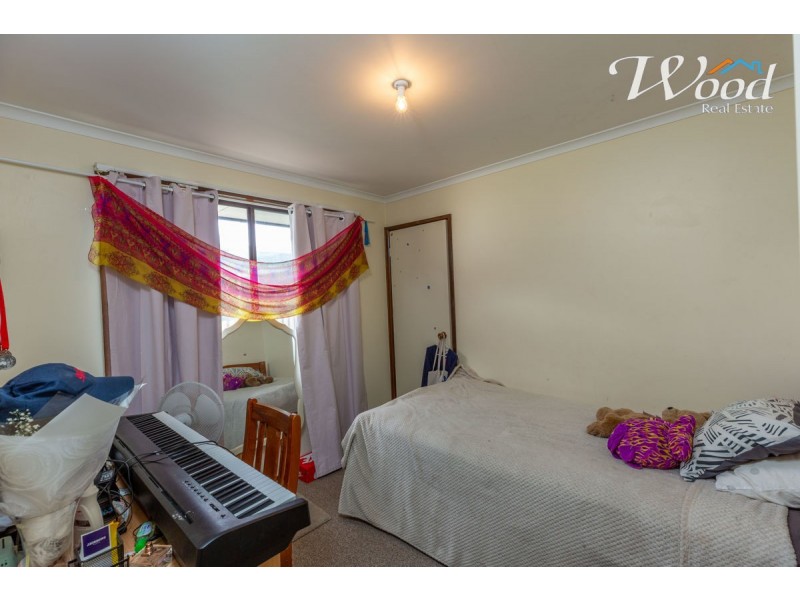 562 Iluka Crescent, Lavington NSW 2641