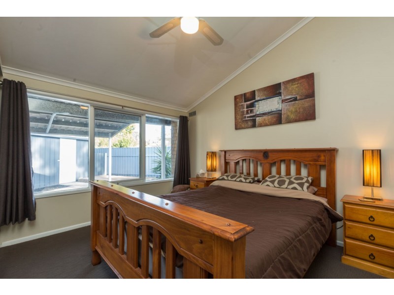 23 Kosciuszko Road, Thurgoona NSW 2640