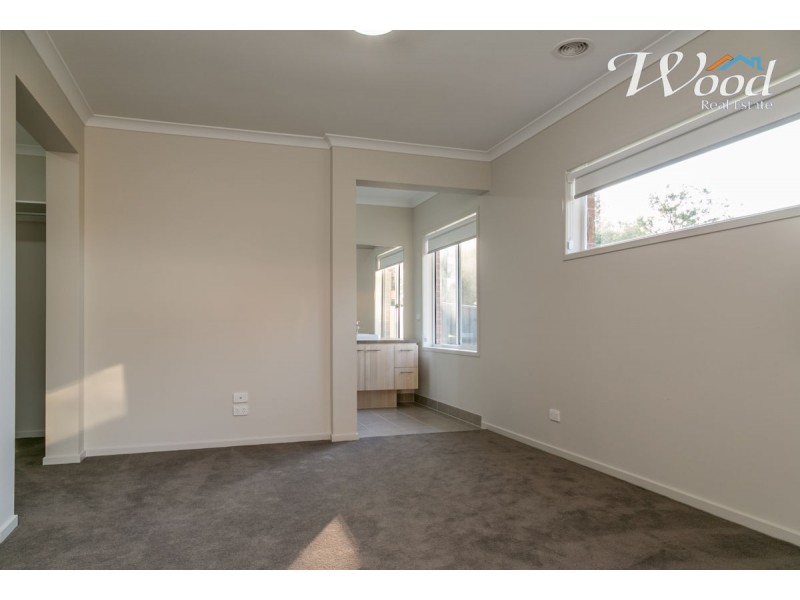 22 Barnett Avenue, Thurgoona NSW 2640