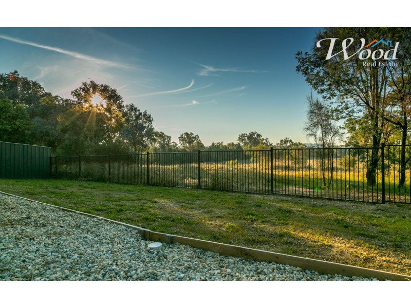 22 Barnett Avenue, Thurgoona NSW 2640