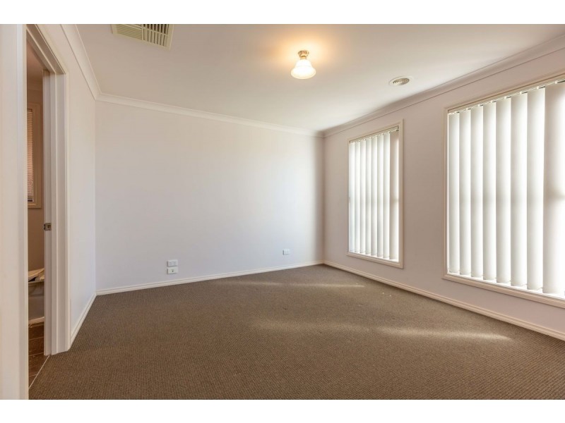 5 Firetail Street, Thurgoona NSW 2640