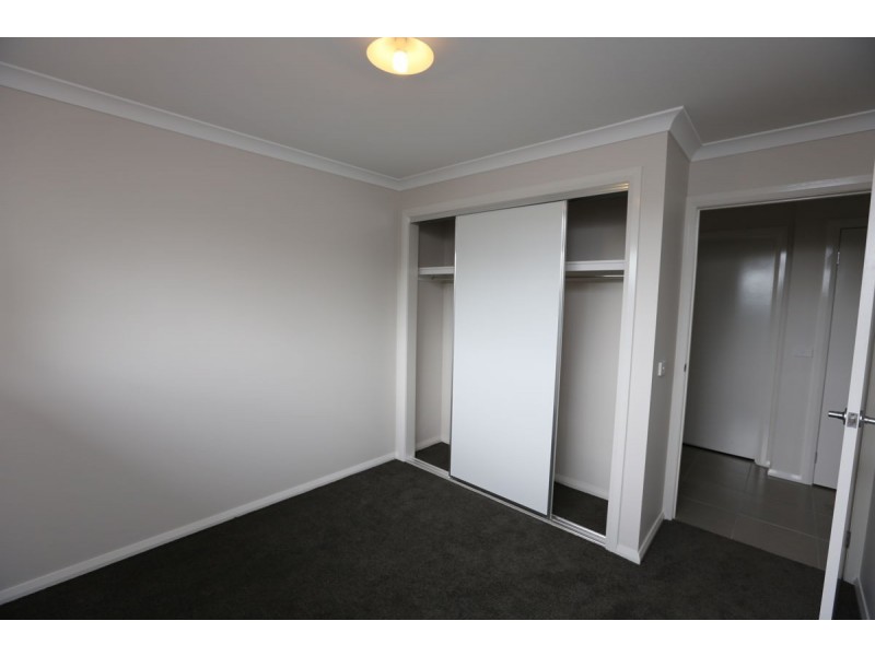 6 Barnett Avenue, Thurgoona NSW 2640