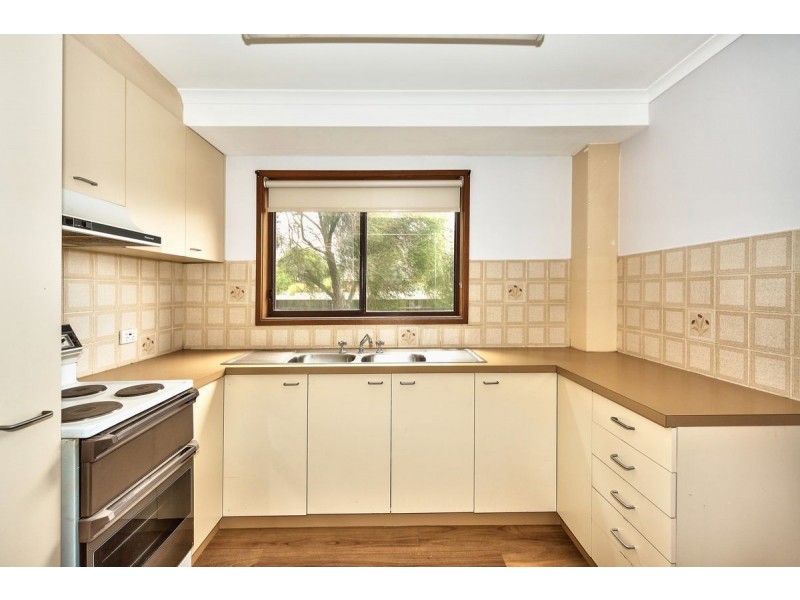 1/4 Sunnyside Crescent, Walla Walla NSW 2659