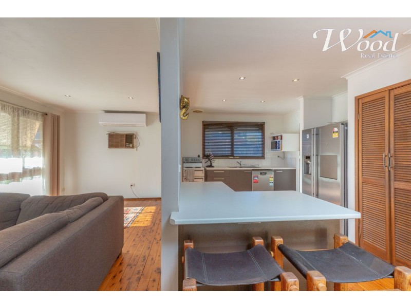 328 Parkland Crescent, Lavington NSW 2641