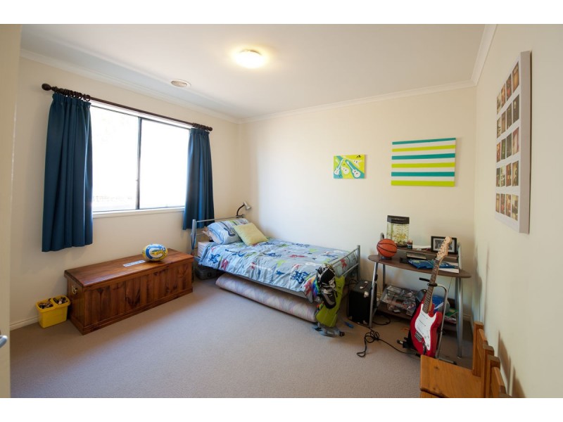 18 Rosewood Court, Thurgoona NSW 2640