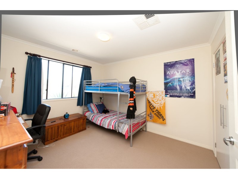 18 Rosewood Court, Thurgoona NSW 2640