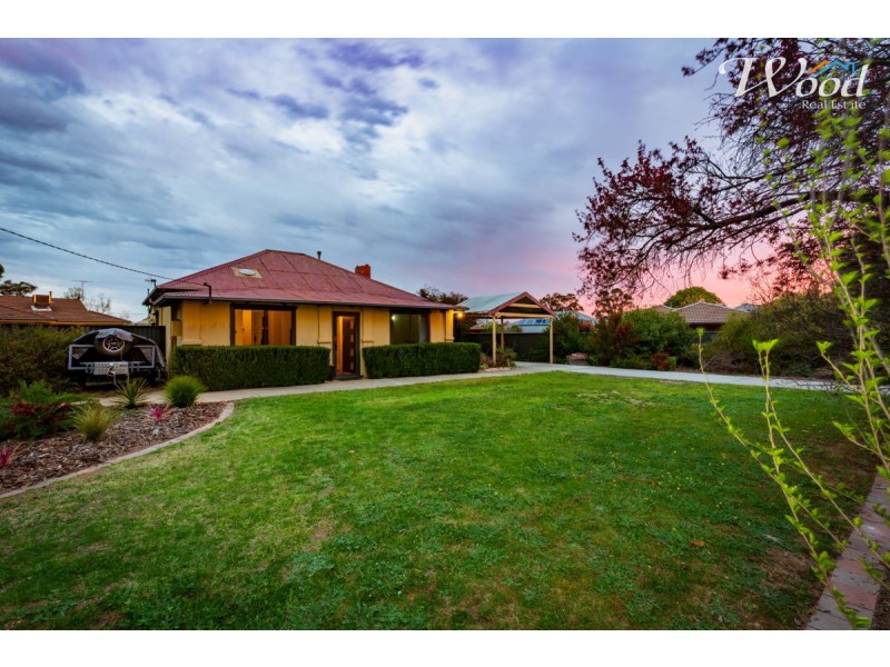 540 Hague Street, Lavington NSW 2641