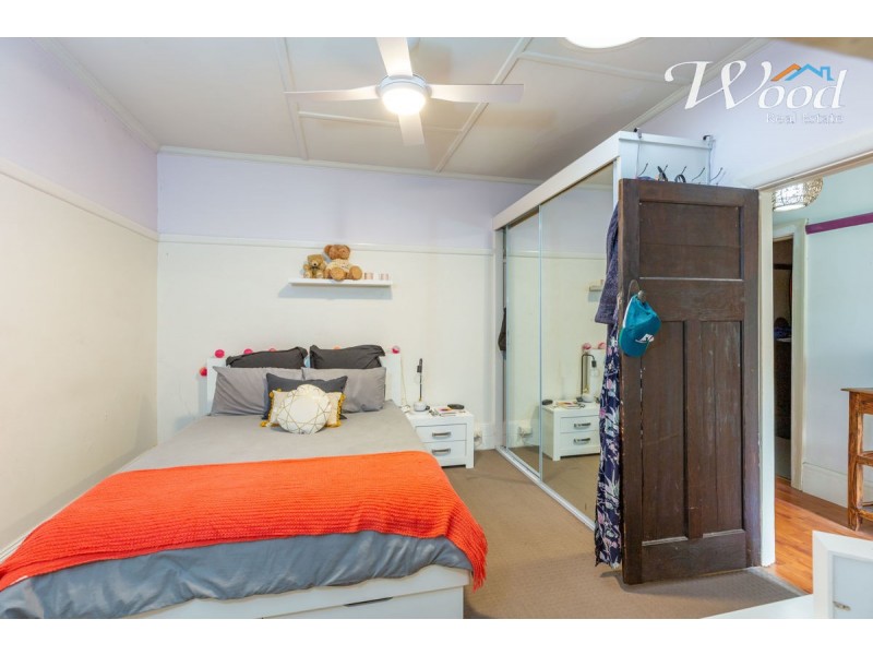 540 Hague Street, Lavington NSW 2641