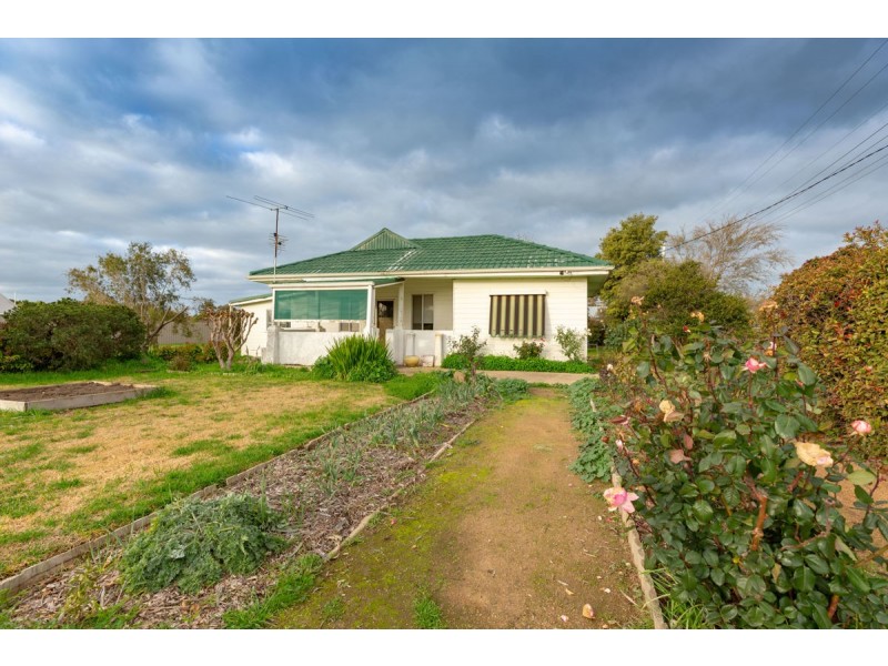 66 Munro Street, Culcairn NSW 2660