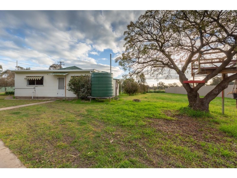 66 Munro Street, Culcairn NSW 2660