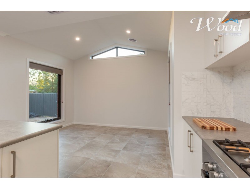 1 Wills Crt, Thurgoona NSW 2640