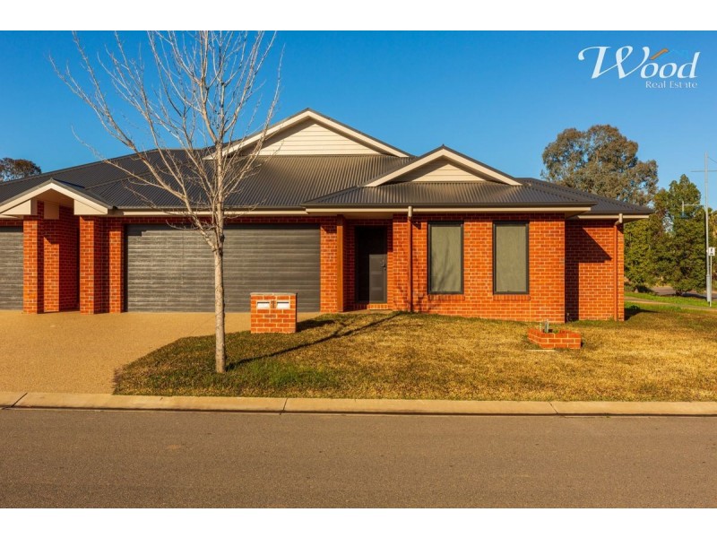 1 Wills Crt, Thurgoona NSW 2640