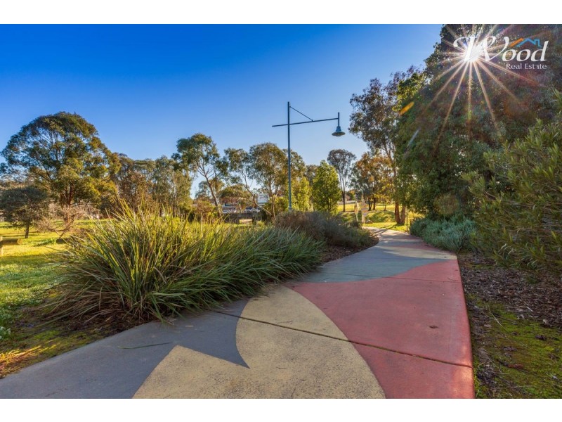 1 Wills Crt, Thurgoona NSW 2640