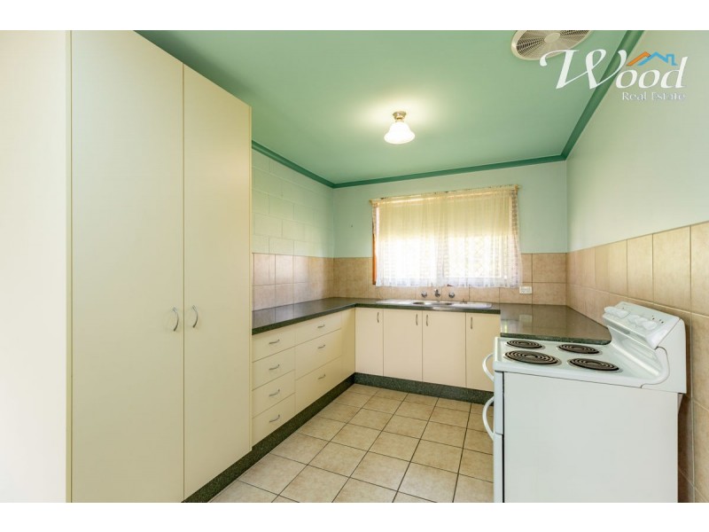 2/420 Urana Road, Lavington NSW 2641