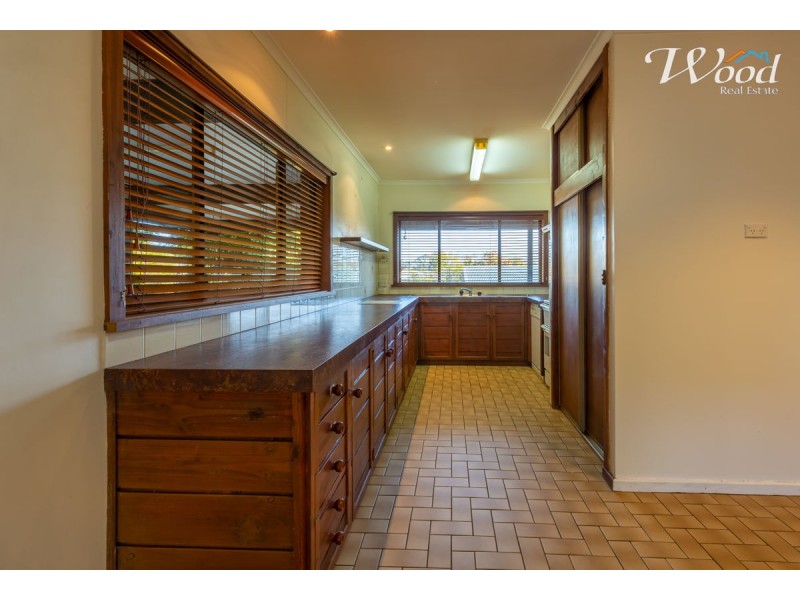 655 Briardale Road, Lavington NSW 2641