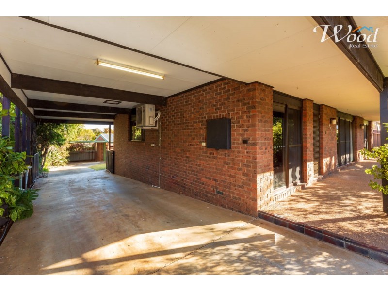 655 Briardale Road, Lavington NSW 2641