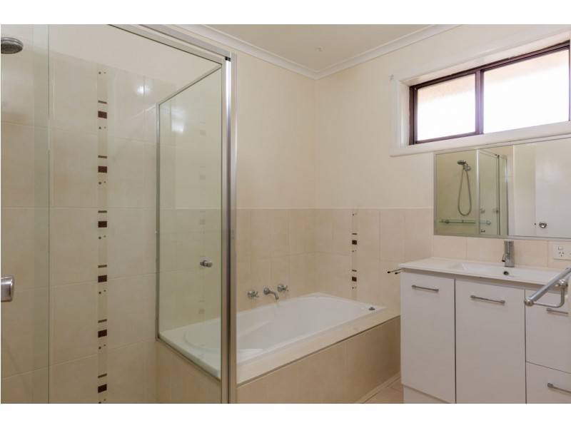 2/992 Fairview Drive, Albury NSW 2640