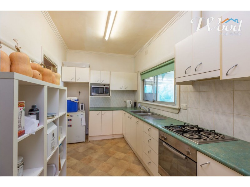 496 Prune St, Lavington NSW 2641