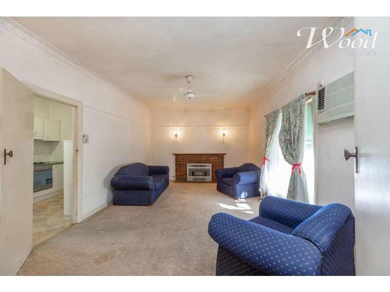496 Prune St, Lavington NSW 2641