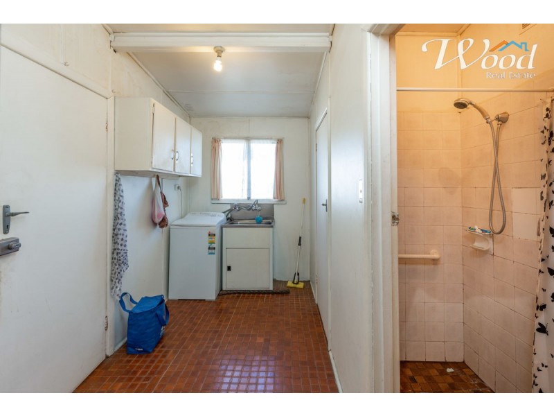 496 Prune St, Lavington NSW 2641