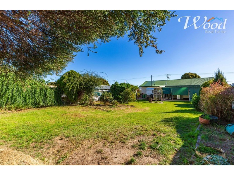 496 Prune St, Lavington NSW 2641