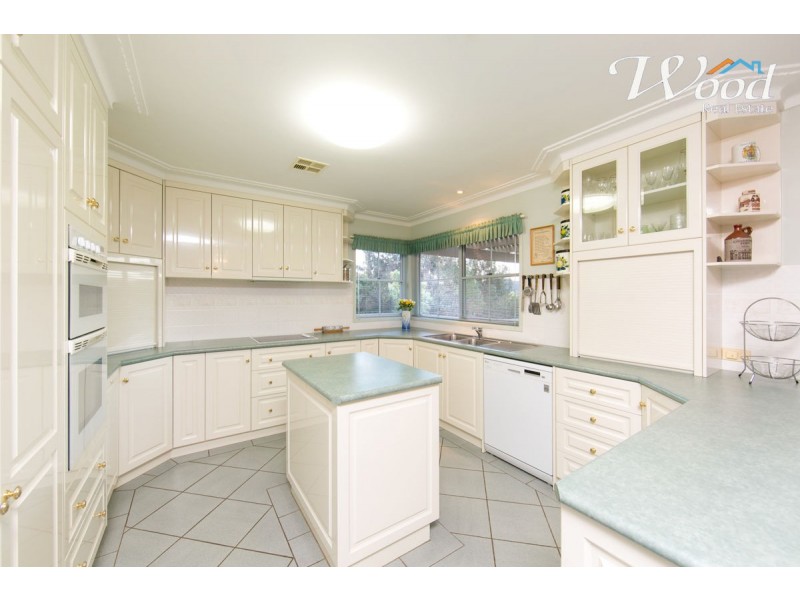 40 Franklin Court (Norris Park), Lavington NSW 2641