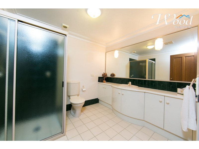 40 Franklin Court (Norris Park), Lavington NSW 2641