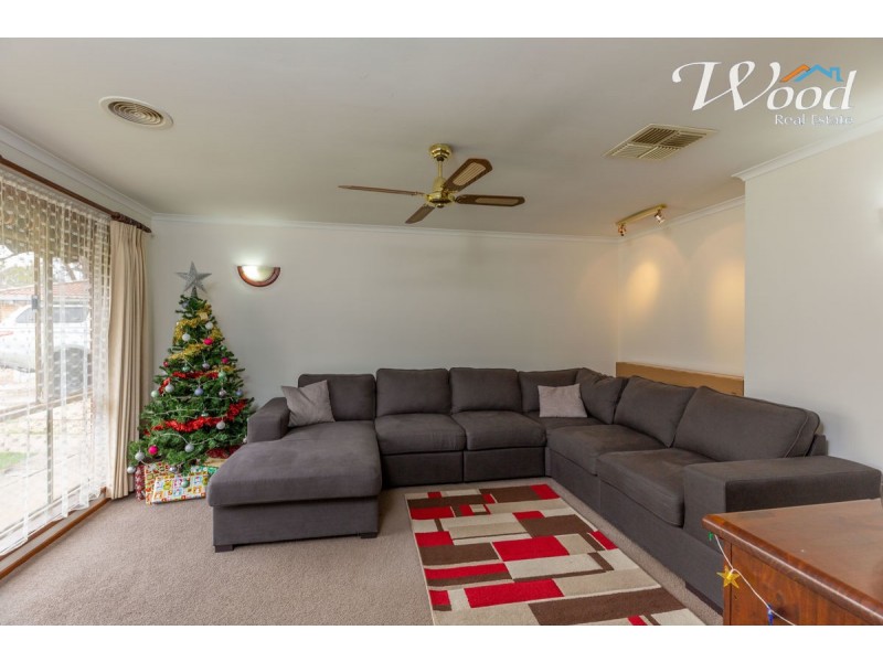 2 Boree Crt, Thurgoona NSW 2640