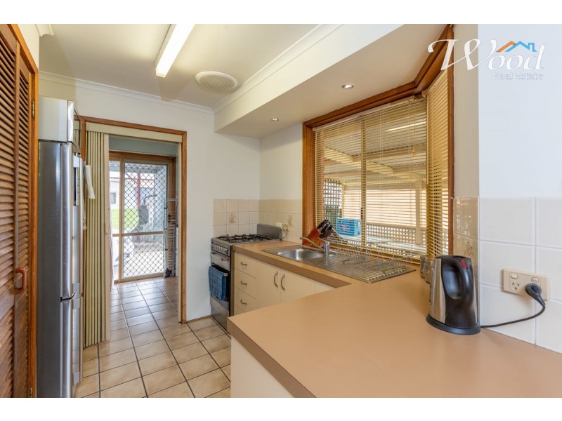 2 Boree Crt, Thurgoona NSW 2640