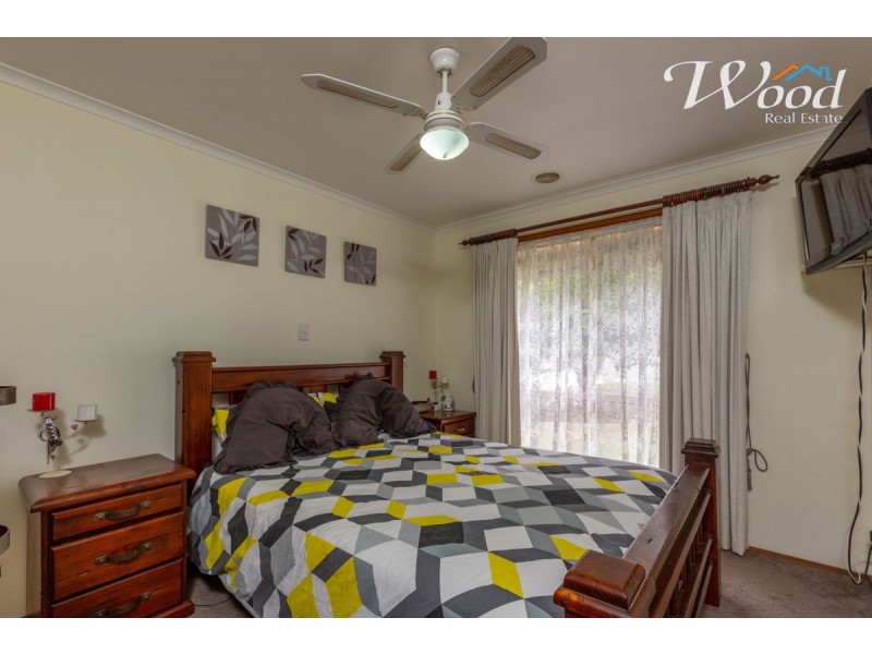2 Boree Crt, Thurgoona NSW 2640