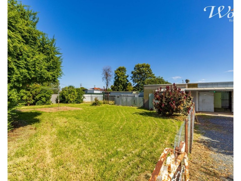 3 Elm Street, Henty NSW 2658