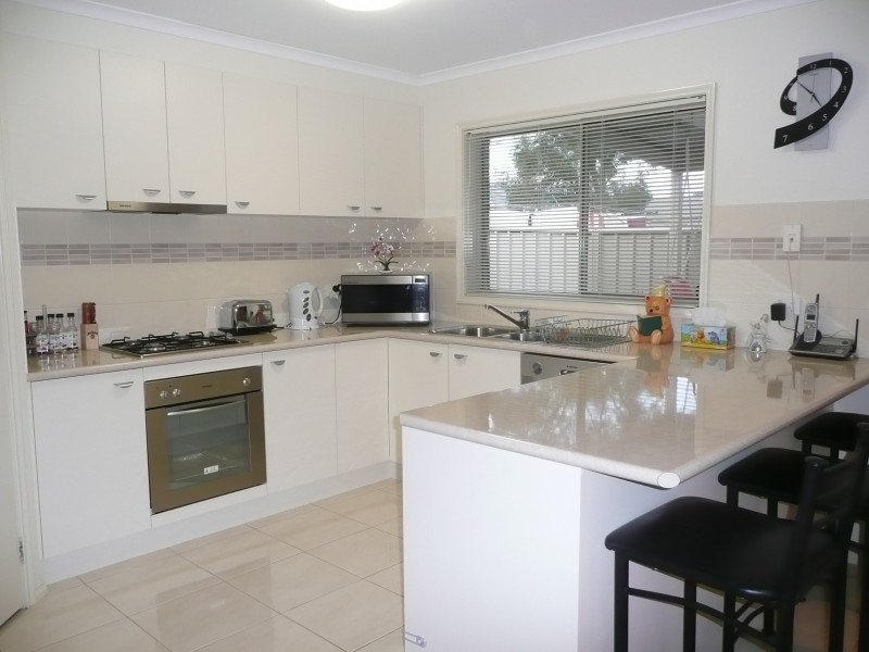 218 Kaitlers Road, Lavington NSW 2641