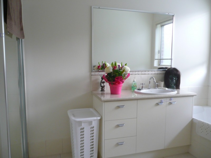 218 Kaitlers Road, Lavington NSW 2641