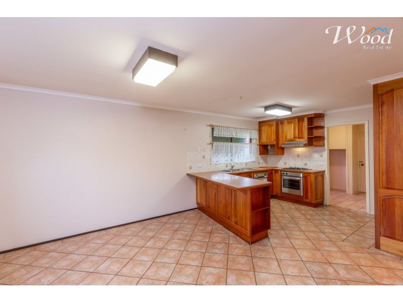 321 Mark Cres, Lavington NSW 2641